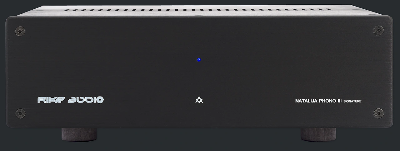 Natalija Phono III signature